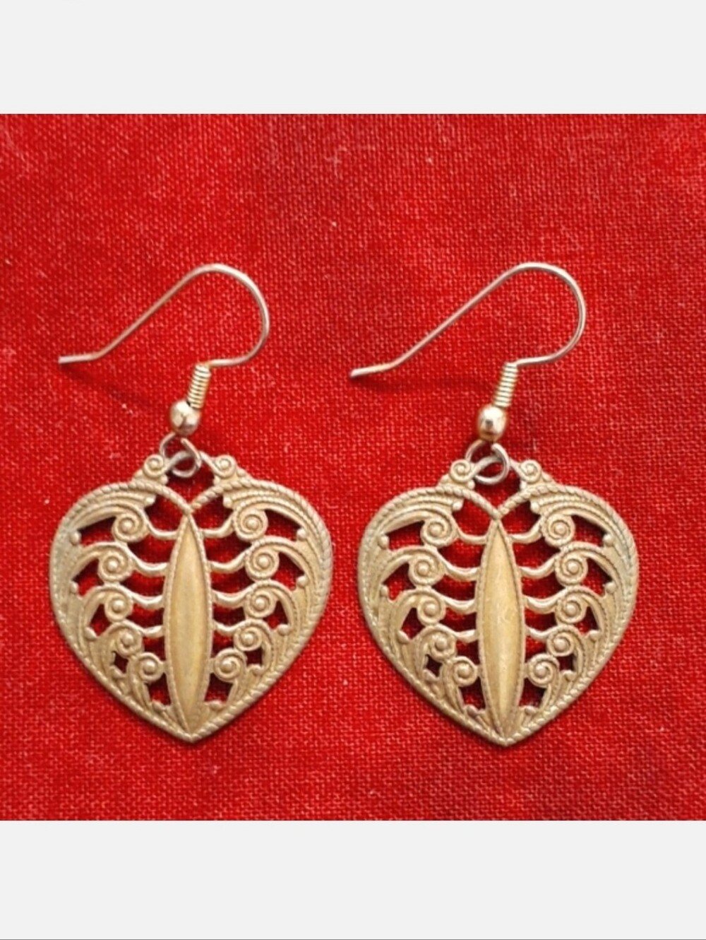 🍁3/$25 SALE! 👉*VTG* FILIGREE HEART EARRINGS